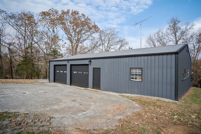 6777 Spencer Rd, Rock Island, TN 38581