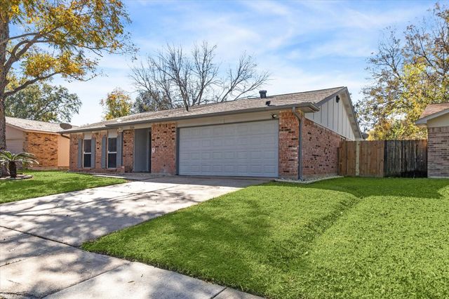 7330 Mar Vista Drive, Houston, TX 77083