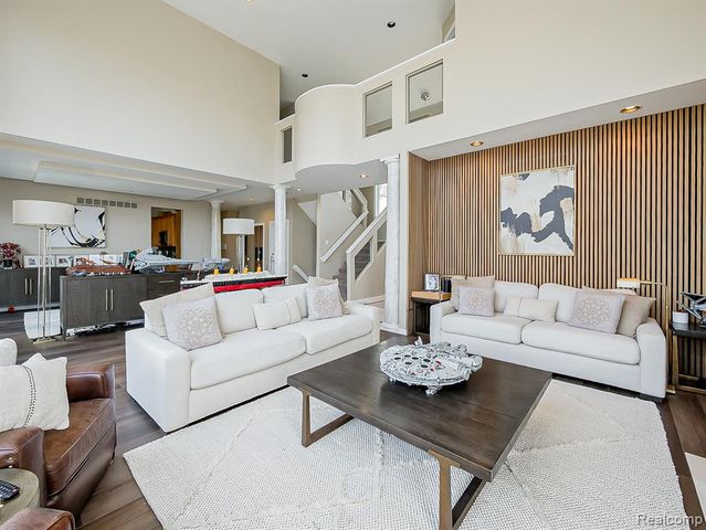 6310 Branford Drive, West Bloomfield, MI 48322