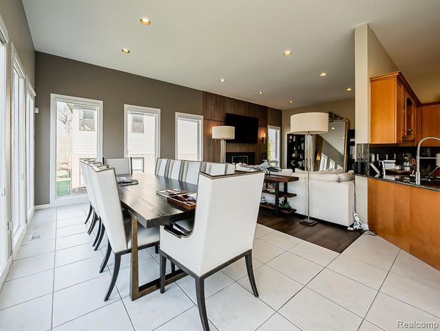 6310 Branford Drive, West Bloomfield, MI 48322