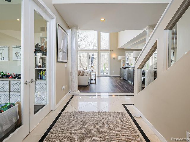 6310 Branford Drive, West Bloomfield, MI 48322