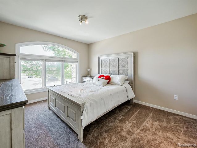 6310 Branford Drive, West Bloomfield, MI 48322