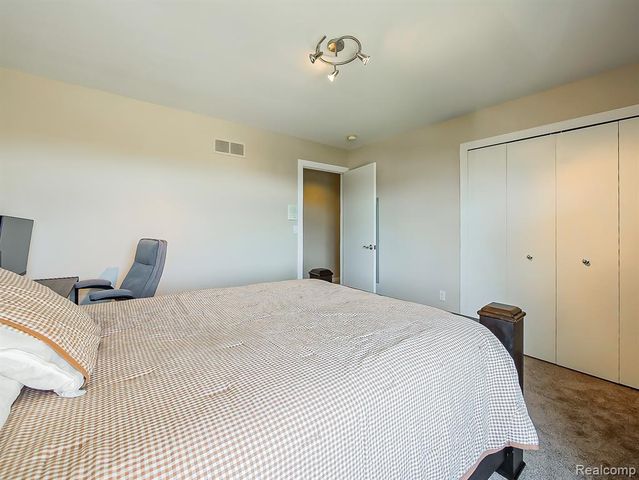 6310 Branford Drive, West Bloomfield, MI 48322