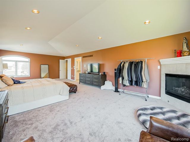 6310 Branford Drive, West Bloomfield, MI 48322
