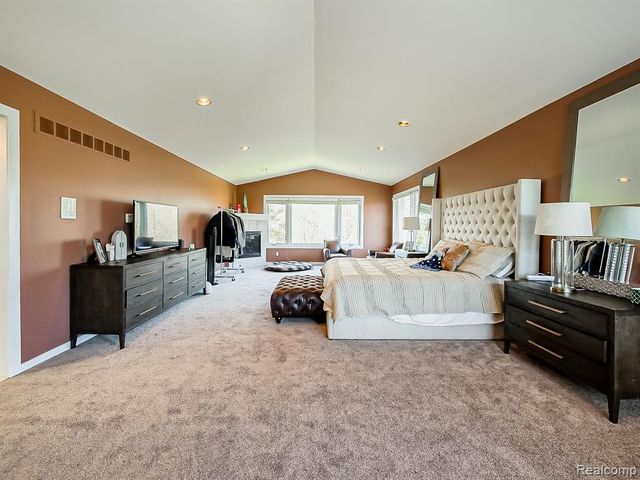 6310 Branford Drive, West Bloomfield, MI 48322