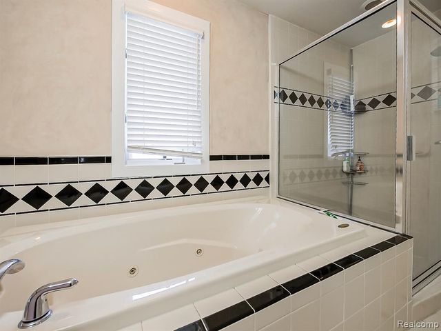 6310 Branford Drive, West Bloomfield, MI 48322