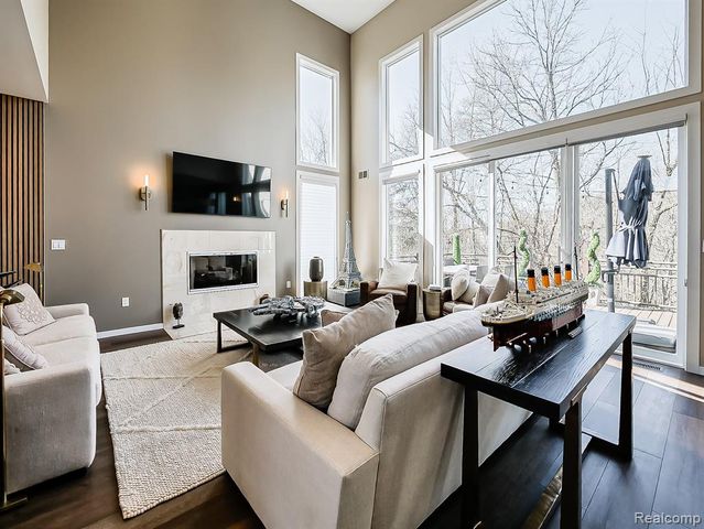 6310 Branford Drive, West Bloomfield, MI 48322
