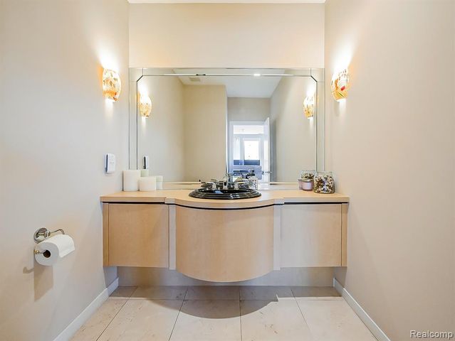 6310 Branford Drive, West Bloomfield, MI 48322