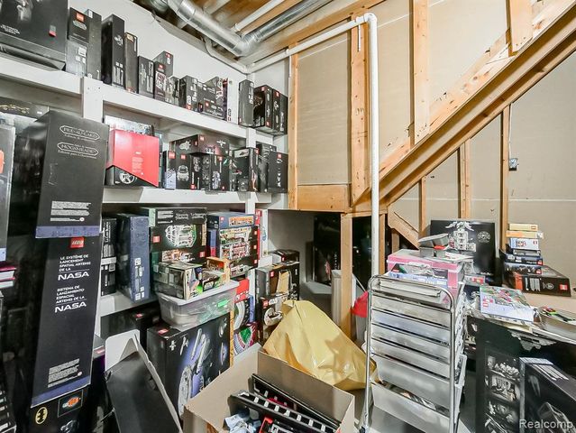 6310 Branford Drive, West Bloomfield, MI 48322