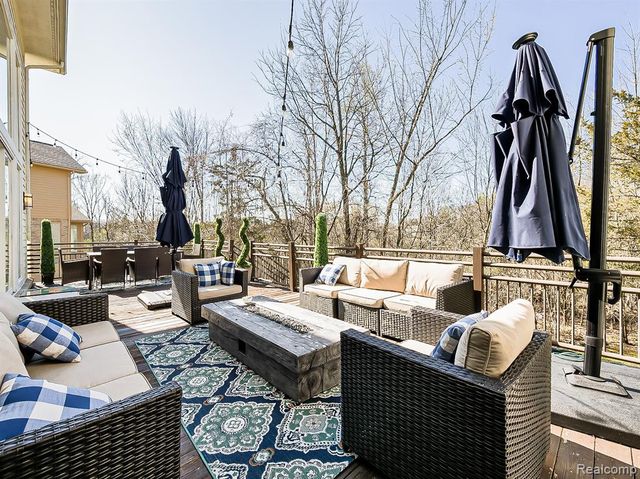 6310 Branford Drive, West Bloomfield, MI 48322