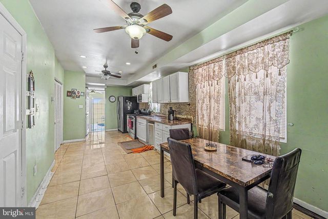 6427 MONMOUTH AVE, Ventnor City, NJ 08406