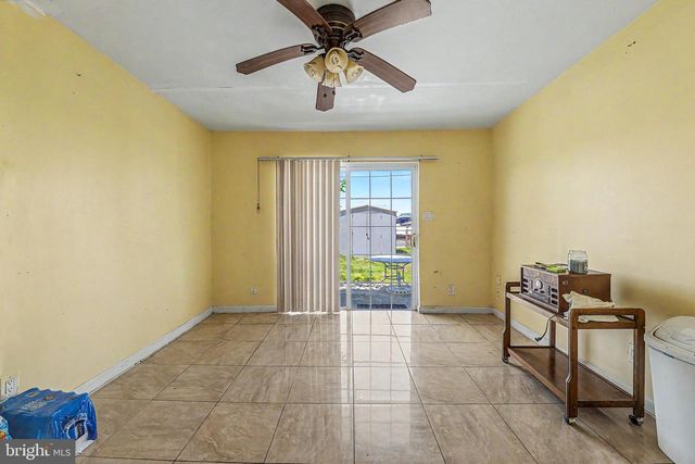 6427 MONMOUTH AVE, Ventnor City, NJ 08406