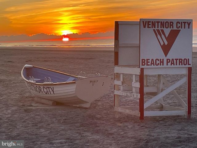 6427 MONMOUTH AVE, Ventnor City, NJ 08406