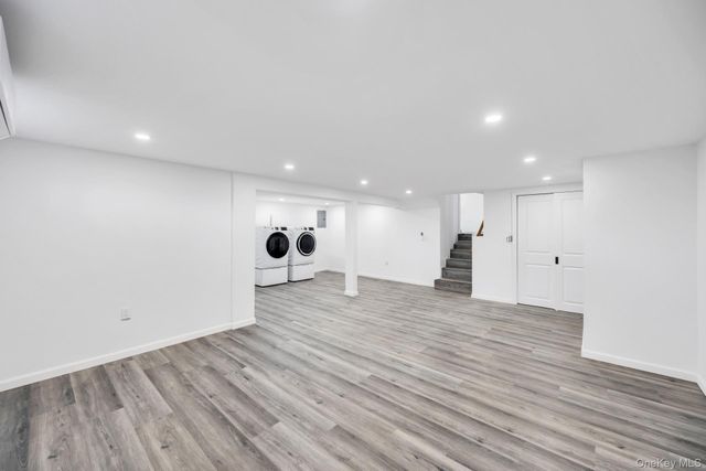 48 Earl Road, Melville, NY 11747