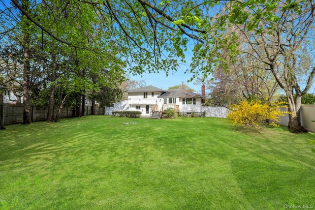 48 Earl Road, Melville, NY 11747