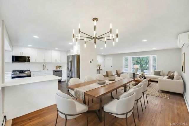 48 Earl Road, Melville, NY 11747