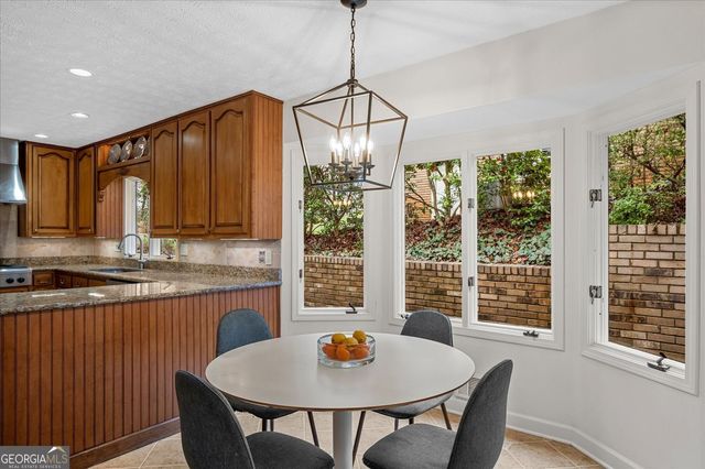 5129 Stratham Drive, Dunwoody, GA 30338