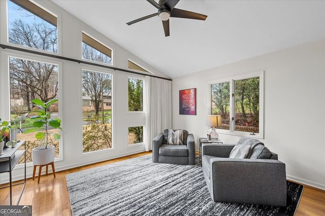 5129 Stratham Drive, Dunwoody, GA 30338