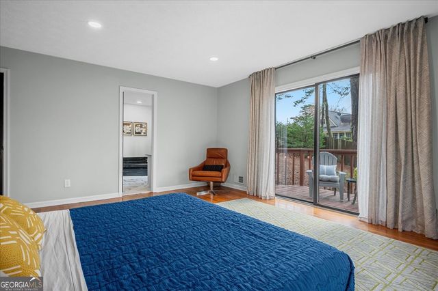 5129 Stratham Drive, Dunwoody, GA 30338