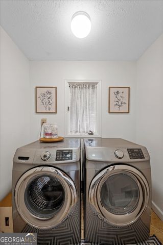 5129 Stratham Drive, Dunwoody, GA 30338