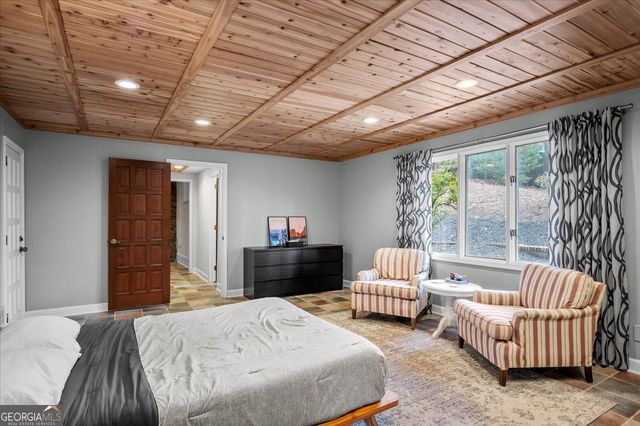 5129 Stratham Drive, Dunwoody, GA 30338