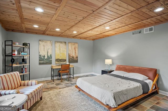 5129 Stratham Drive, Dunwoody, GA 30338