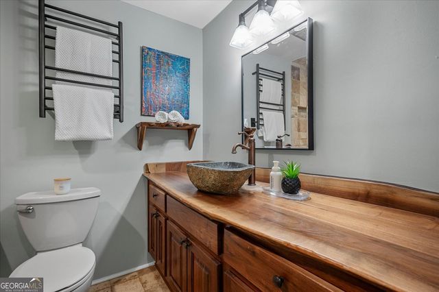 5129 Stratham Drive, Dunwoody, GA 30338