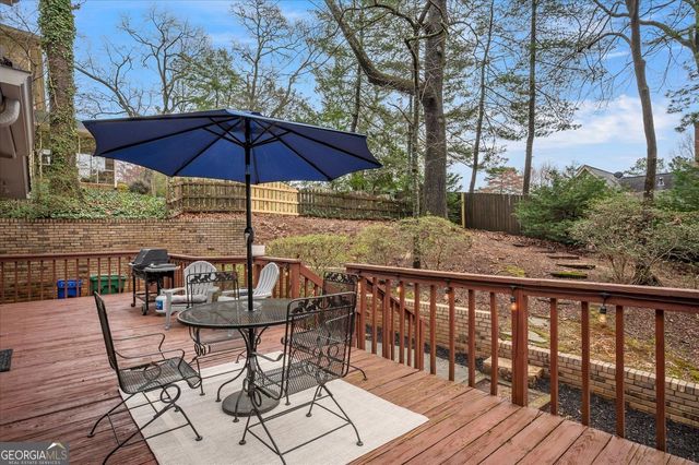 5129 Stratham Drive, Dunwoody, GA 30338