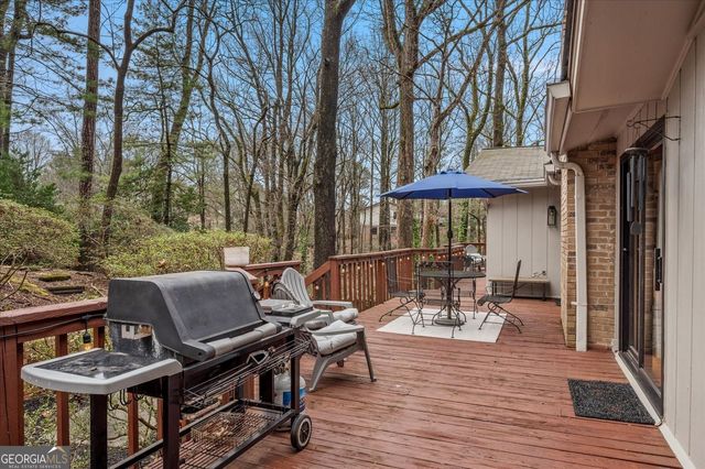 5129 Stratham Drive, Dunwoody, GA 30338