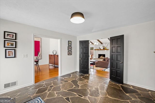 5129 Stratham Drive, Dunwoody, GA 30338