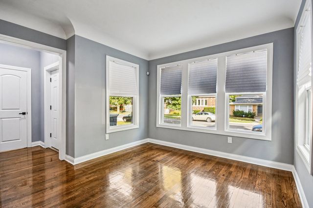 8536 S Maryland Avenue, Chicago, IL 60619