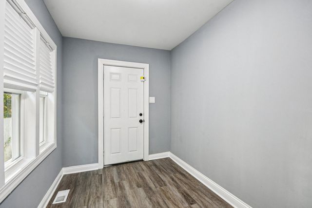 8536 S Maryland Avenue, Chicago, IL 60619