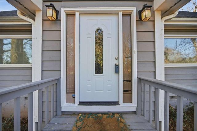 641 Field Cliff Drive, Stone Mountain, GA 30087