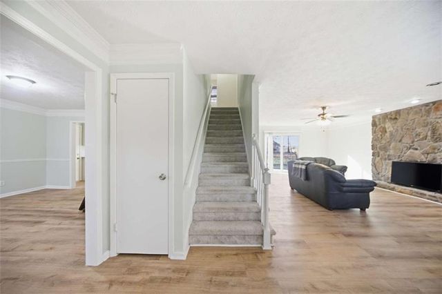 641 Field Cliff Drive, Stone Mountain, GA 30087