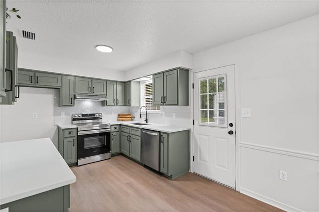7750 Heaton Drive, Theodore, AL 36582