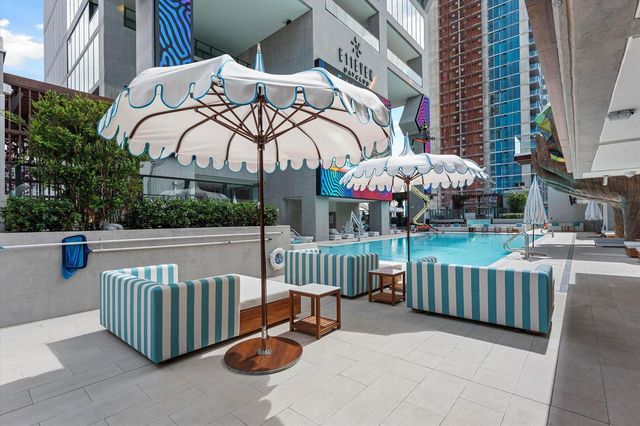 20 NE 11th Street EXPH06A, Miami, FL 33132