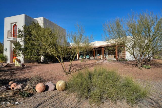 2377 Mesilla Hills Drive, Las Cruces, NM 88005