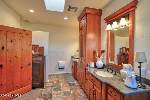 2377 Mesilla Hills Drive, Las Cruces, NM 88005