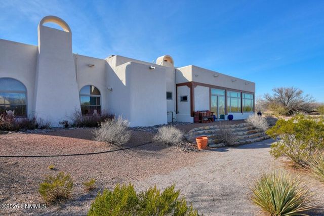 2377 Mesilla Hills Drive, Las Cruces, NM 88005