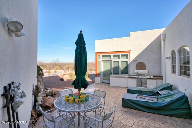 2377 Mesilla Hills Drive, Las Cruces, NM 88005