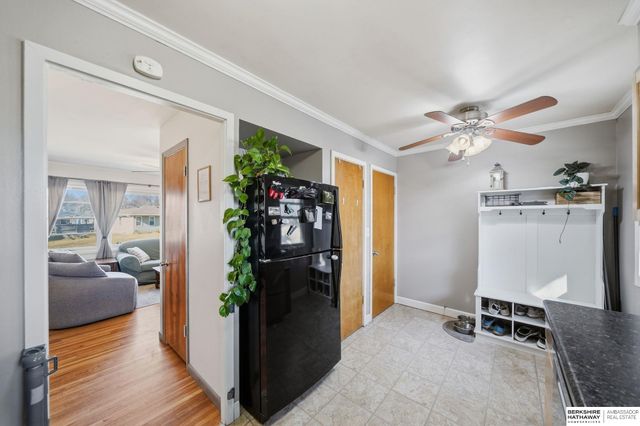 1831 Sunny Hill Road, Lincoln, NE 68502