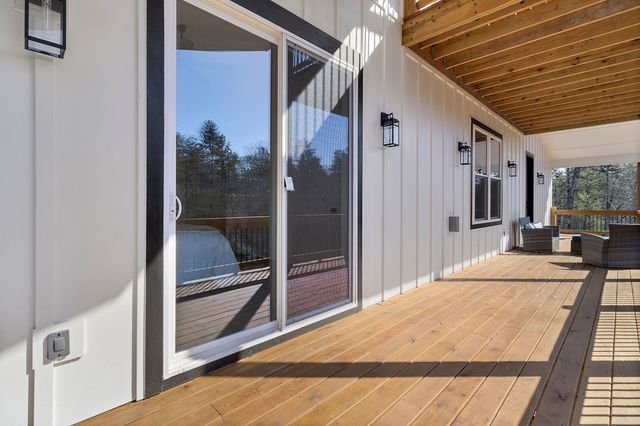 295 Mountain Laurel Ridge, Mineral Bluff, GA 30559