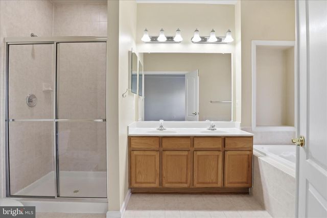 4604 CARISBROOKE LN, Fairfax, VA 22030