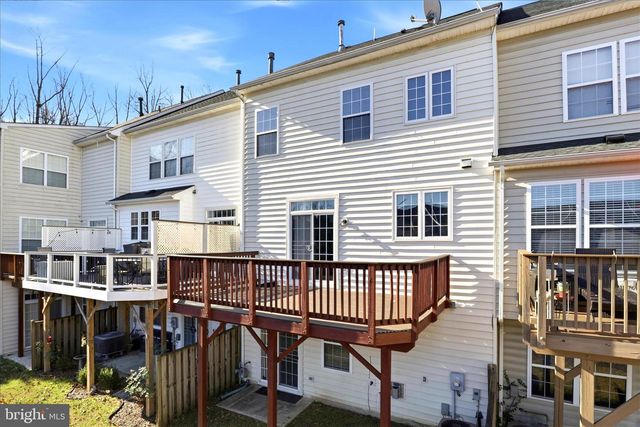 4604 CARISBROOKE LN, Fairfax, VA 22030