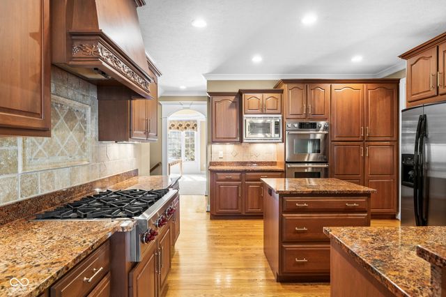 11956 Eastwick Circle, Carmel, IN 46033