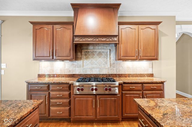 11956 Eastwick Circle, Carmel, IN 46033