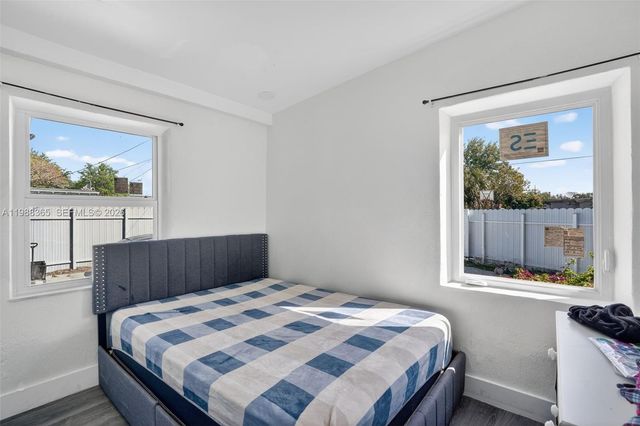 2001 Rutland St, Opa-locka, FL 33054