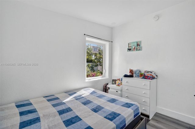 2001 Rutland St, Opa-locka, FL 33054