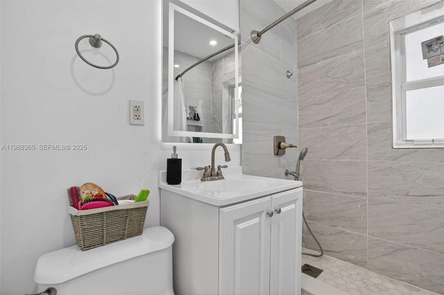 2001 Rutland St, Opa-locka, FL 33054