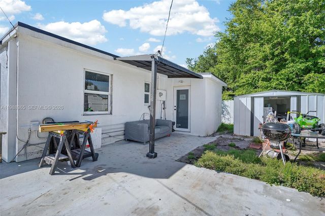 2001 Rutland St, Opa-locka, FL 33054